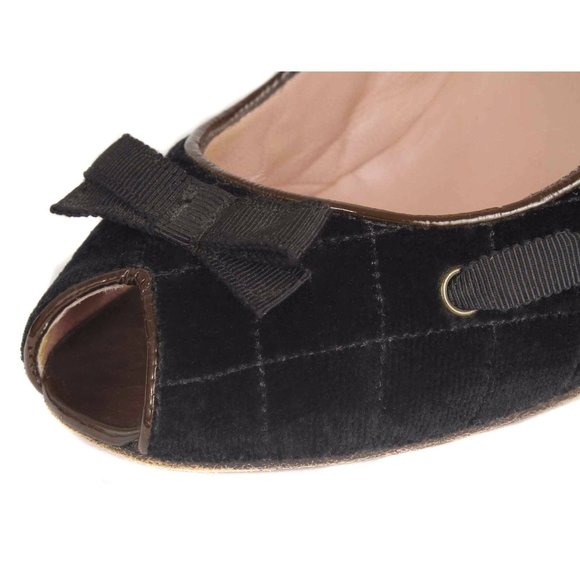 MARC JACOBS Black Quilted Velvet Peep Toe Ribbon Detail Heels Size 7 1/2 - Picture 4 of 6